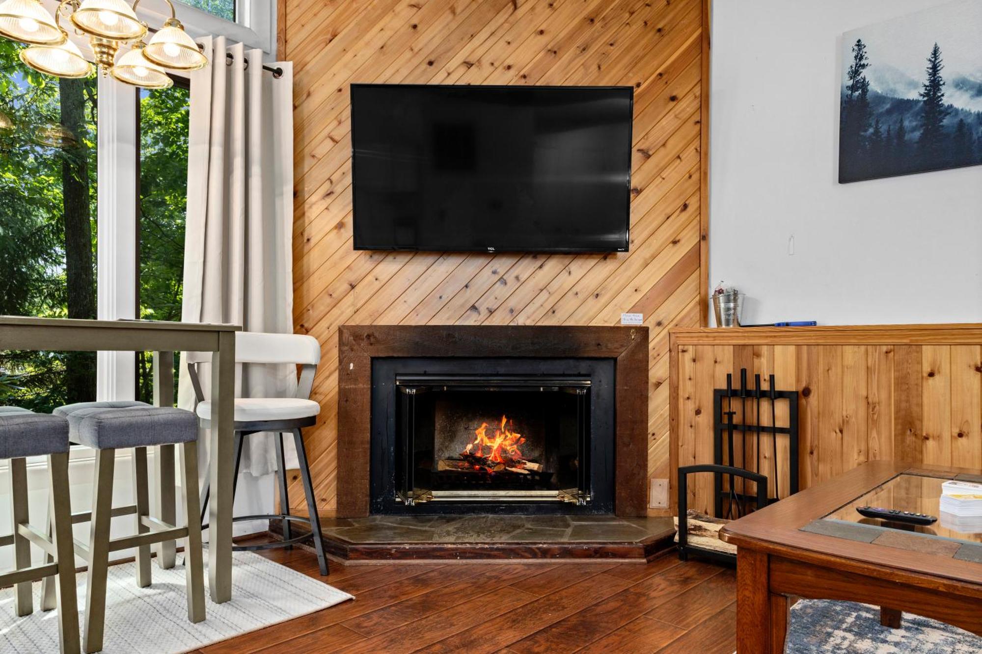 Cozy Condo In Wintergreen Resort That Sleeps 4! Lyndhurst Exterior foto